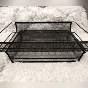 Metal desktop organizer‎